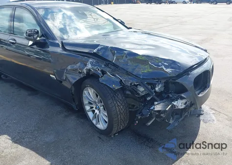 2015 BMW 750Li z USA, uszkodzony, nr VIN WBAYE8C55FD782482